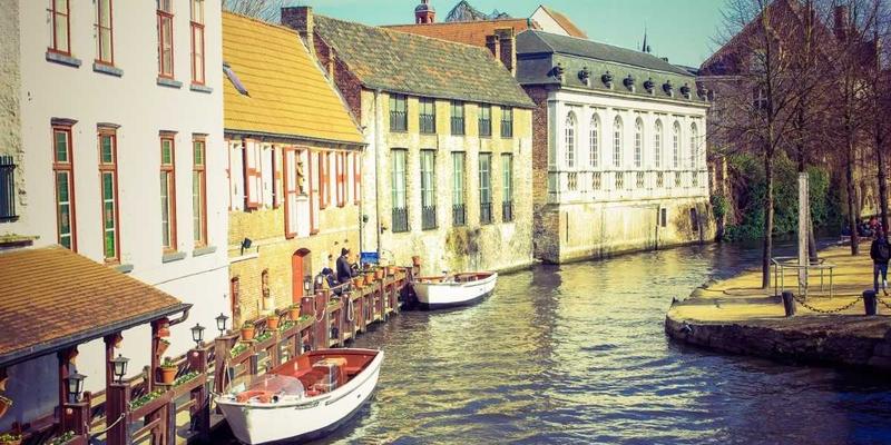 工业设备企业如何筑起合规防线?上海长联为您解析应对职业打假人的产品宣传与标签标识实战策略